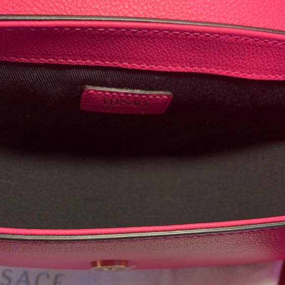 NEW Versace Vibrant Pink Crossbody Bag - Picture 4 of 7